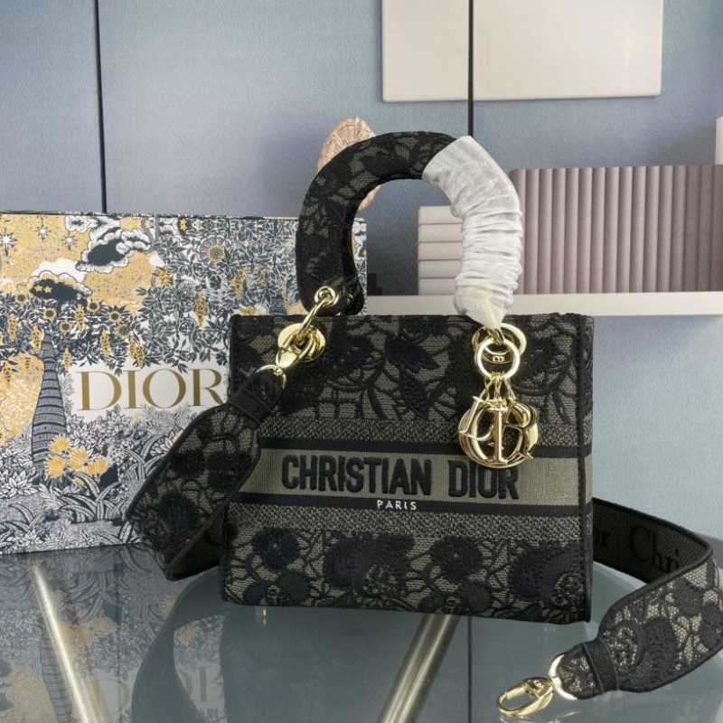 D*or top handle bags